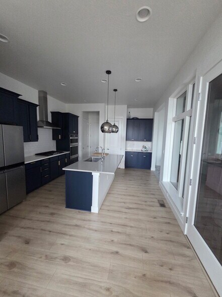 Building Photo - 6051 N Malta St