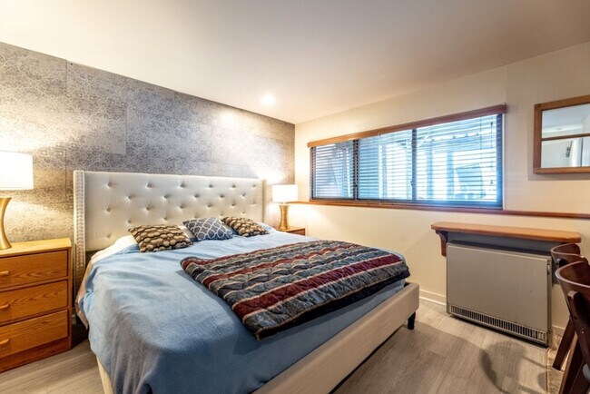 Building Photo - 4323 VT-108