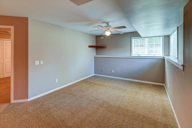 Building Photo - Beautifully updated 4 bedroom home in Southbridge, Waunakee