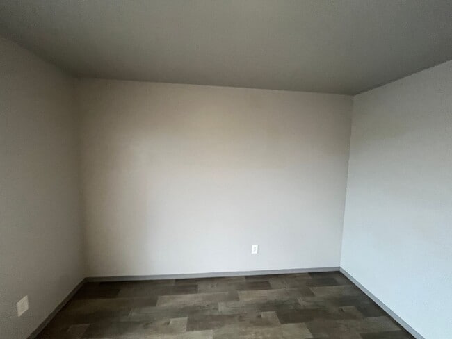 Building Photo - Now Leasing – Beautiful 3 Bedroom Townhome...