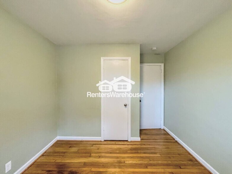 Building Photo - 528 Plantation Dr