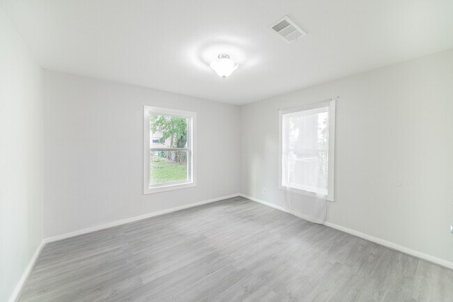 Building Photo - 6307 Westover St