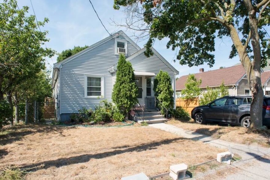 Building Photo - 45 Moraine St