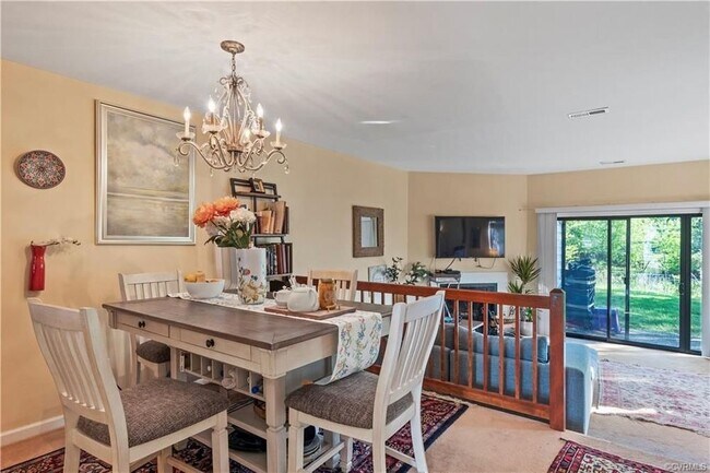 Building Photo - 2912 Woodbridge Crossing Dr