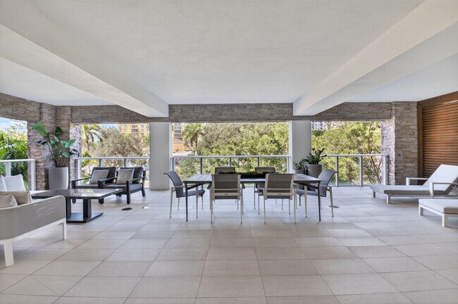 Building Photo - 200 SE Mizner Blvd