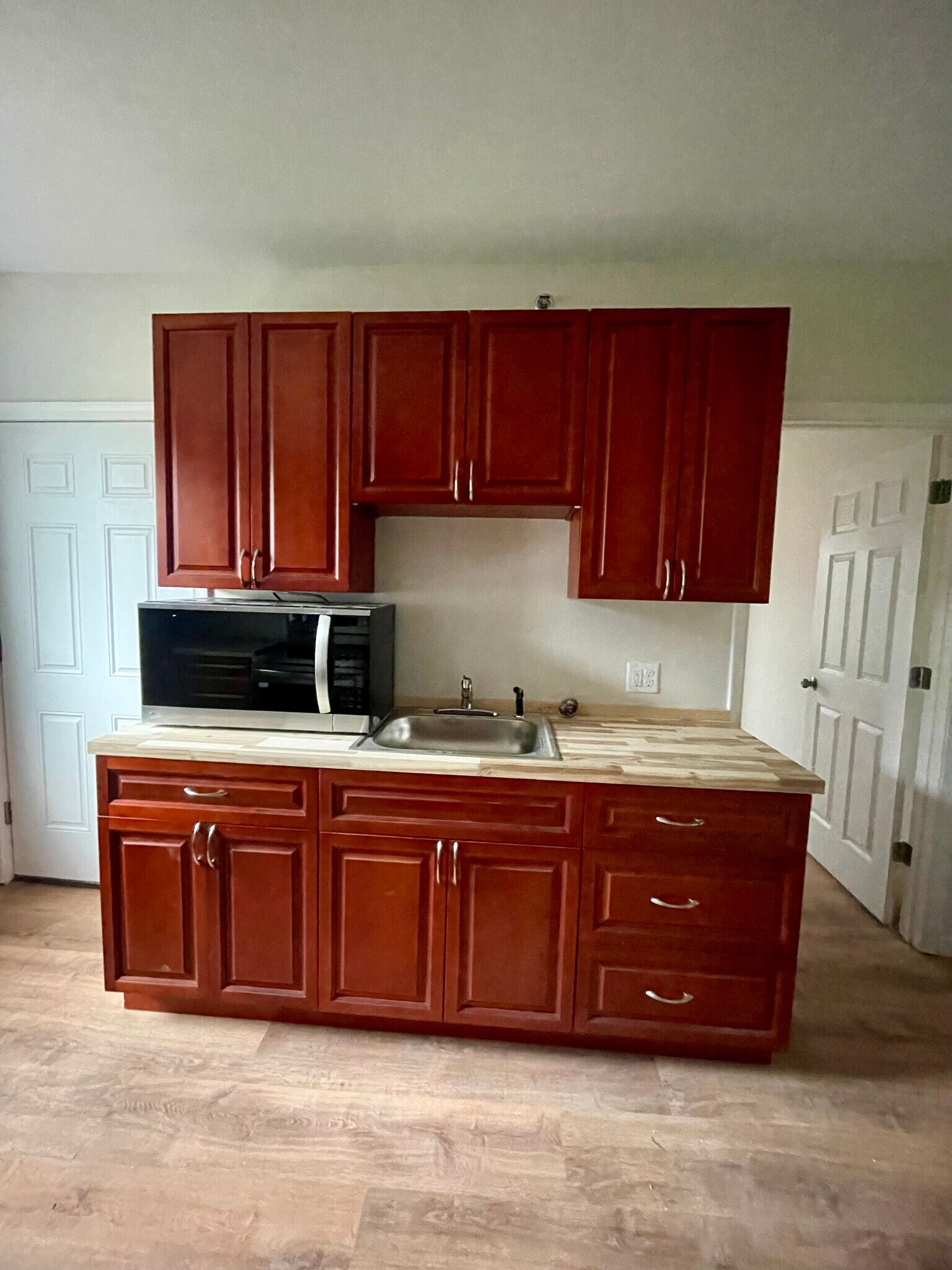 Building Photo - 720 Marion St