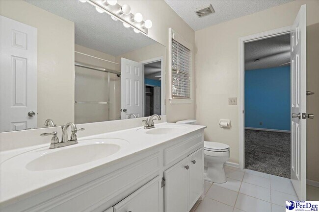 Building Photo - 3406 Sussex Ct