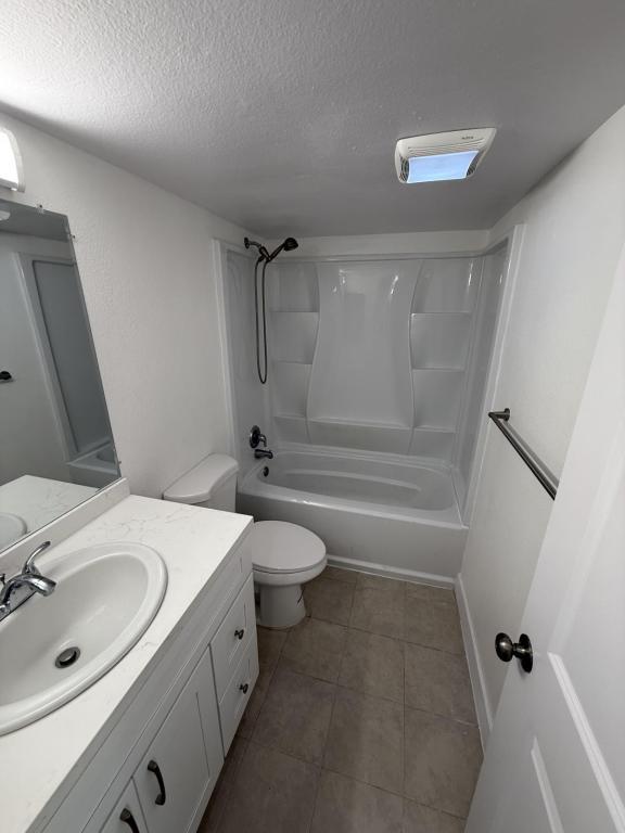 Building Photo - 171 N Richmont Dr