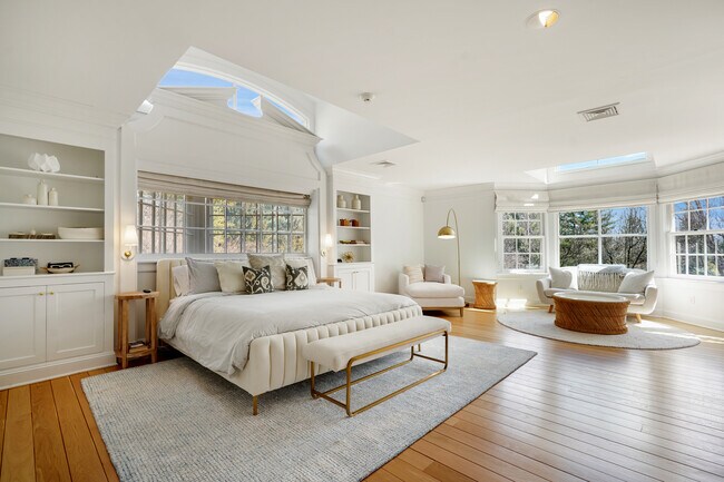 Building Photo - 556 Riversville Rd