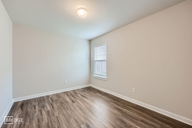 Building Photo - 6129 Fall Creek Ln