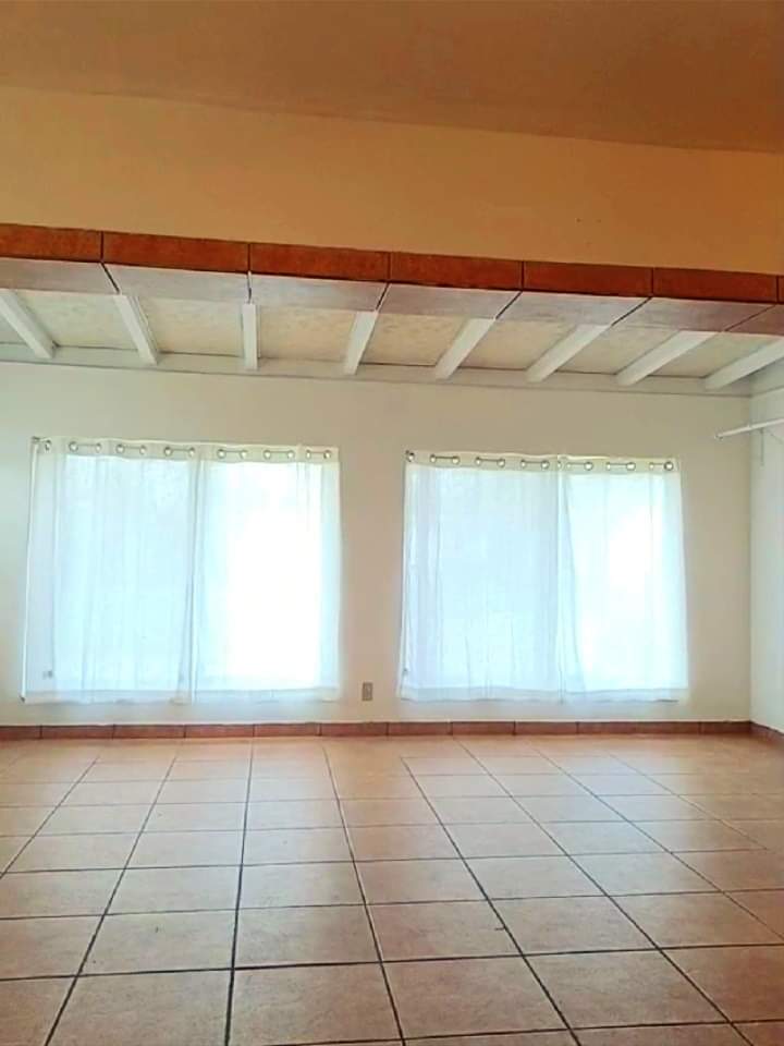 retreat space or living room - 4216 SW 51st St