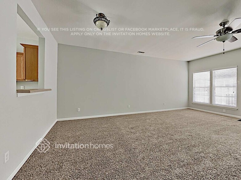 Building Photo - 9512 Blossom Hill Dr