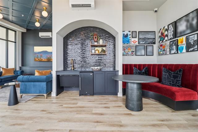 Building Photo - 405 N Ewing Ave