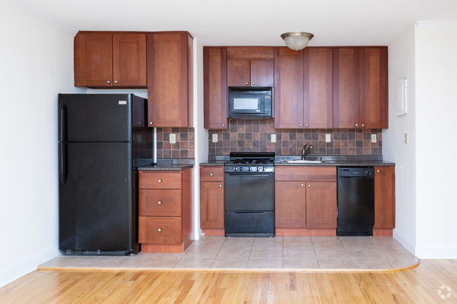 Kitchen - 55 North Mountain Avenue Apts