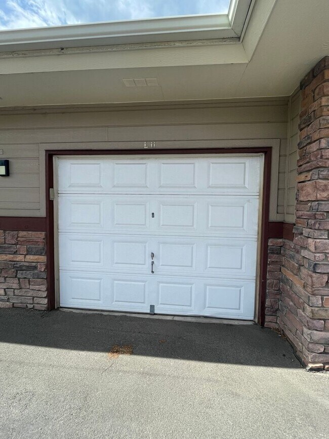 Building Photo - 4545 Wheaton Dr
