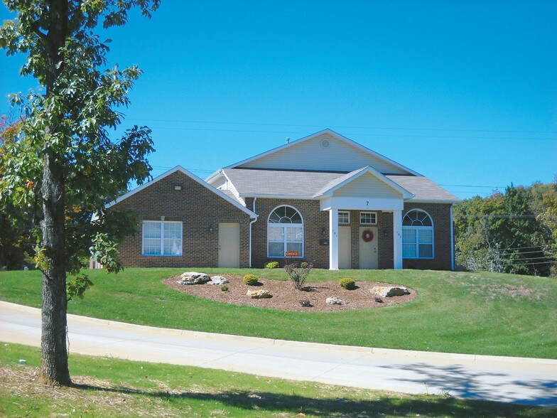 Wellington Manor 121 Kipling Way Columbia MO 65201 Apartment Finder