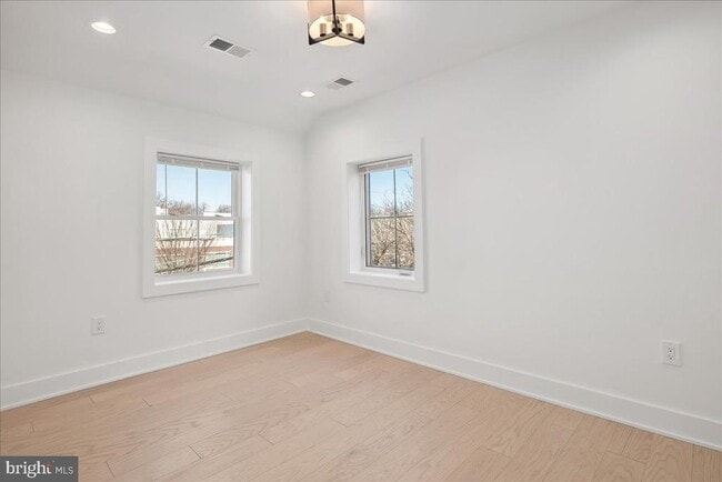 Building Photo - 5224 28th St N