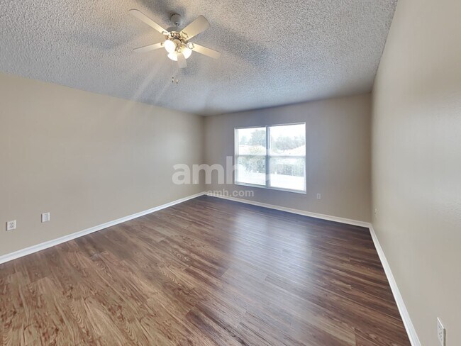 Building Photo - 813 Grand Regal Pt