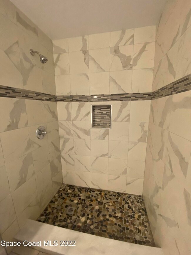 Building Photo - 1514 Clearlake Rd