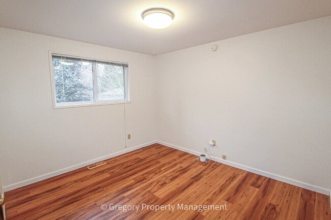 Building Photo - 13508 131st Pl NE