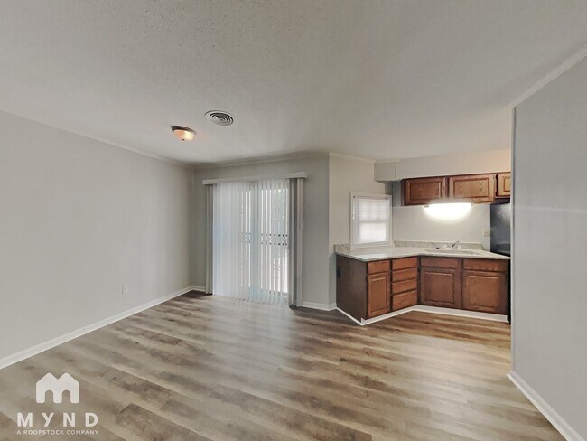 Building Photo - 3859 Hyacinth Dr