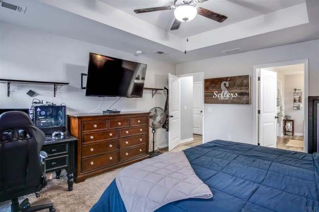 Building Photo - 5544 Peach Dr