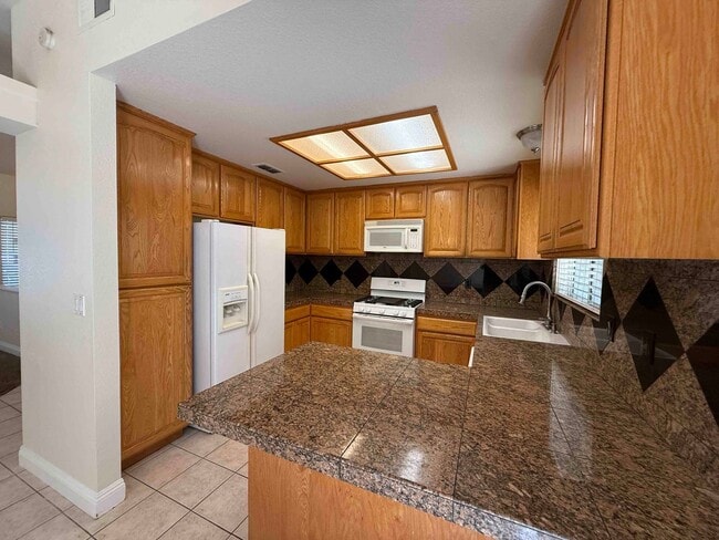 Building Photo - 3 Bed Antelope Home Close to Schools