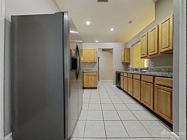 Building Photo - 7848 Mariners Harbour Dr