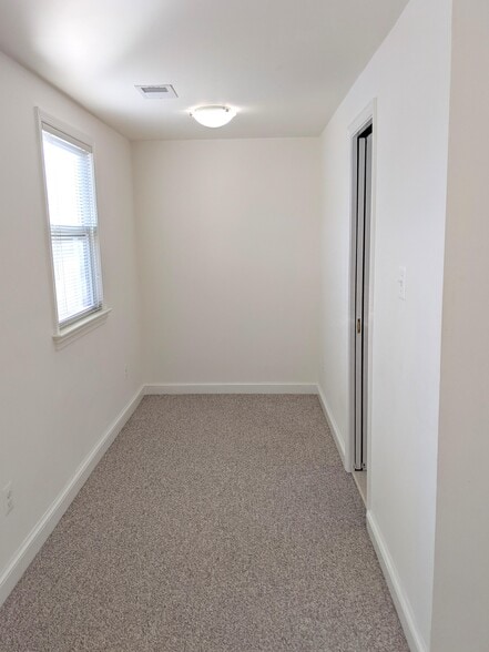 Work area - can be set up with desk - 900 N Ivy St