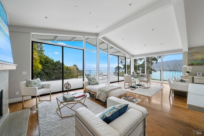 Building Photo - 30 Eucalyptus Rd