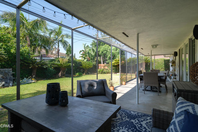 Building Photo - 142 W Santa Anita Terrace