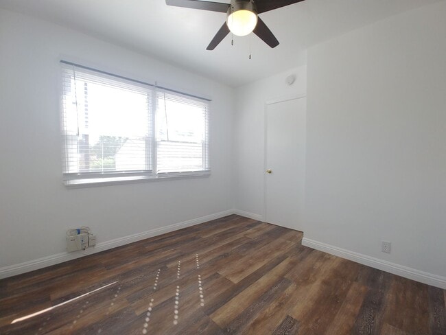 Building Photo - Charming 3-Bedroom Home in an Ideal Location!