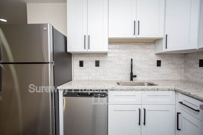 Building Photo - 816 Winding Way