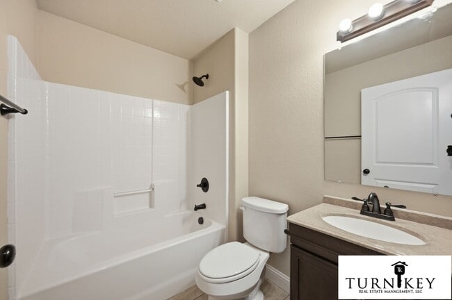 Building Photo - 131 Sunburst Ct