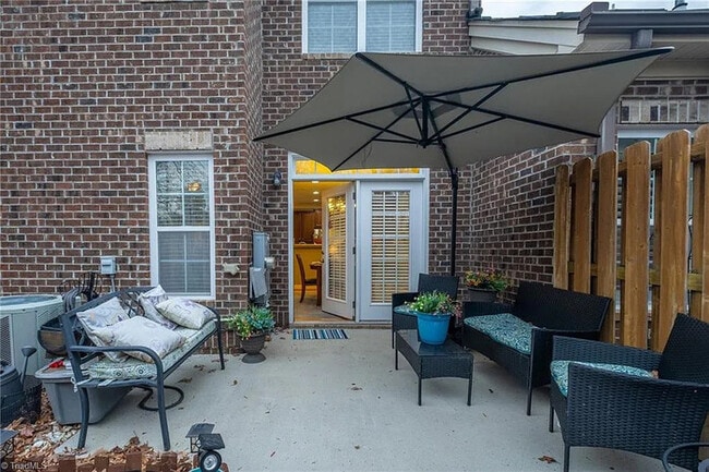 Building Photo - Earn Wealth While Leasing - Like a Homeowner - Lease to Own