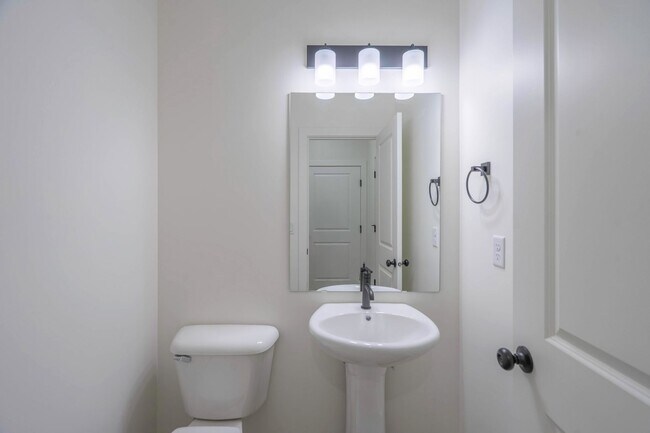 Building Photo - 907 Bright Rdg Ln