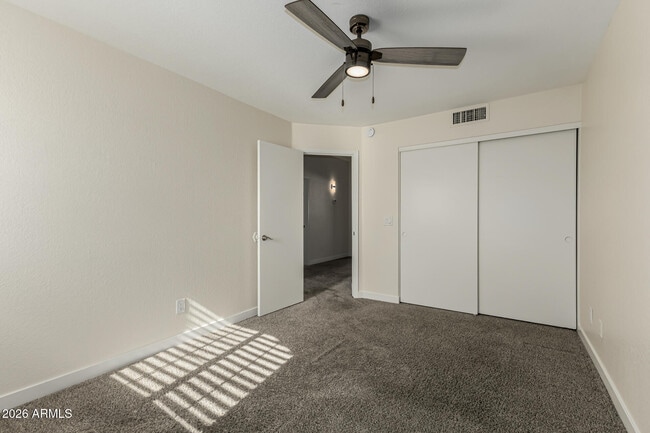 Building Photo - 4368 W Wahalla Ln