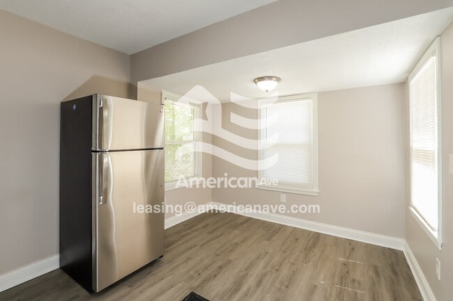 Building Photo - 3810 E 53rd Terrace