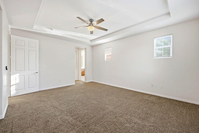 Building Photo - 35495 Domani Dr