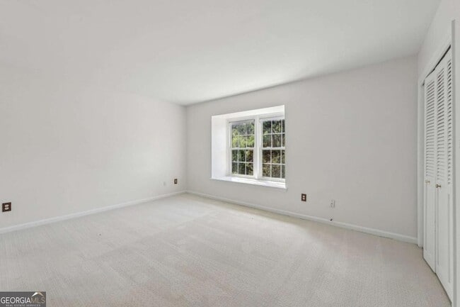 Building Photo - 98 La Rue Pl NW