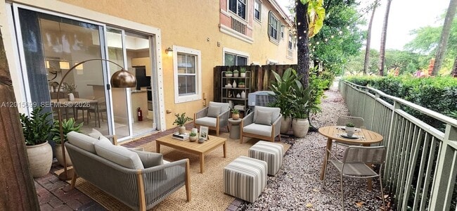 Building Photo - 4950 Tradewinds Ter