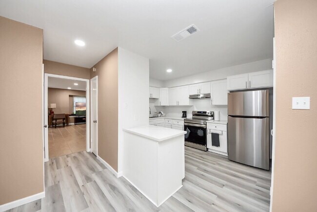 Building Photo - 6710 Biggs Ct