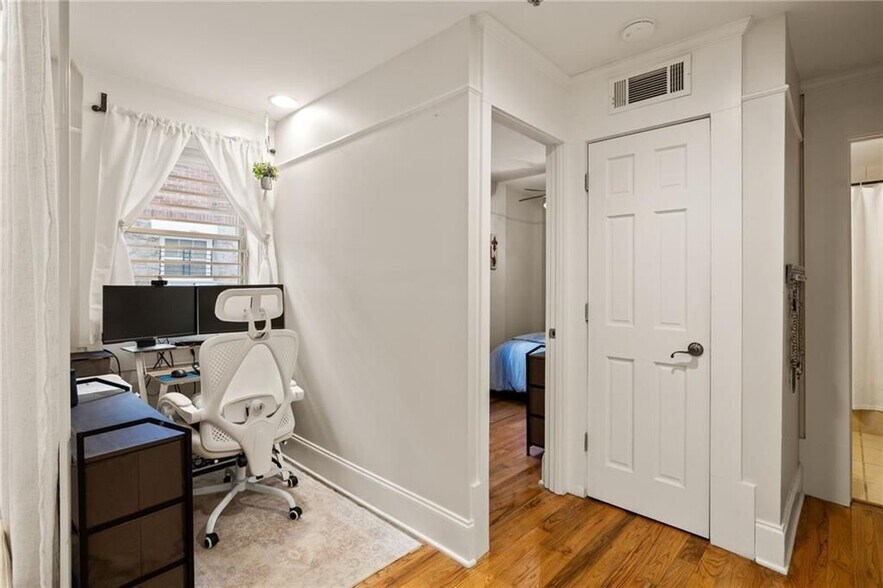 Building Photo - 259 14th St NE