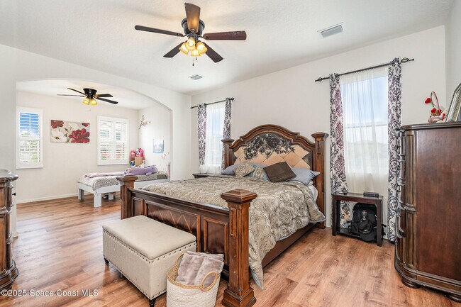Building Photo - 4109 Alligator Flag Cir