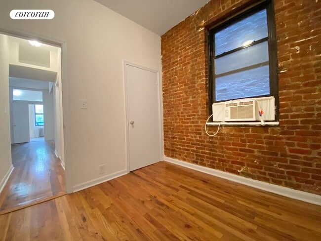Building Photo - 454 W 57th St