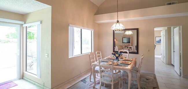 Building Photo - Beautifully Furnished Condo with Mountain ...