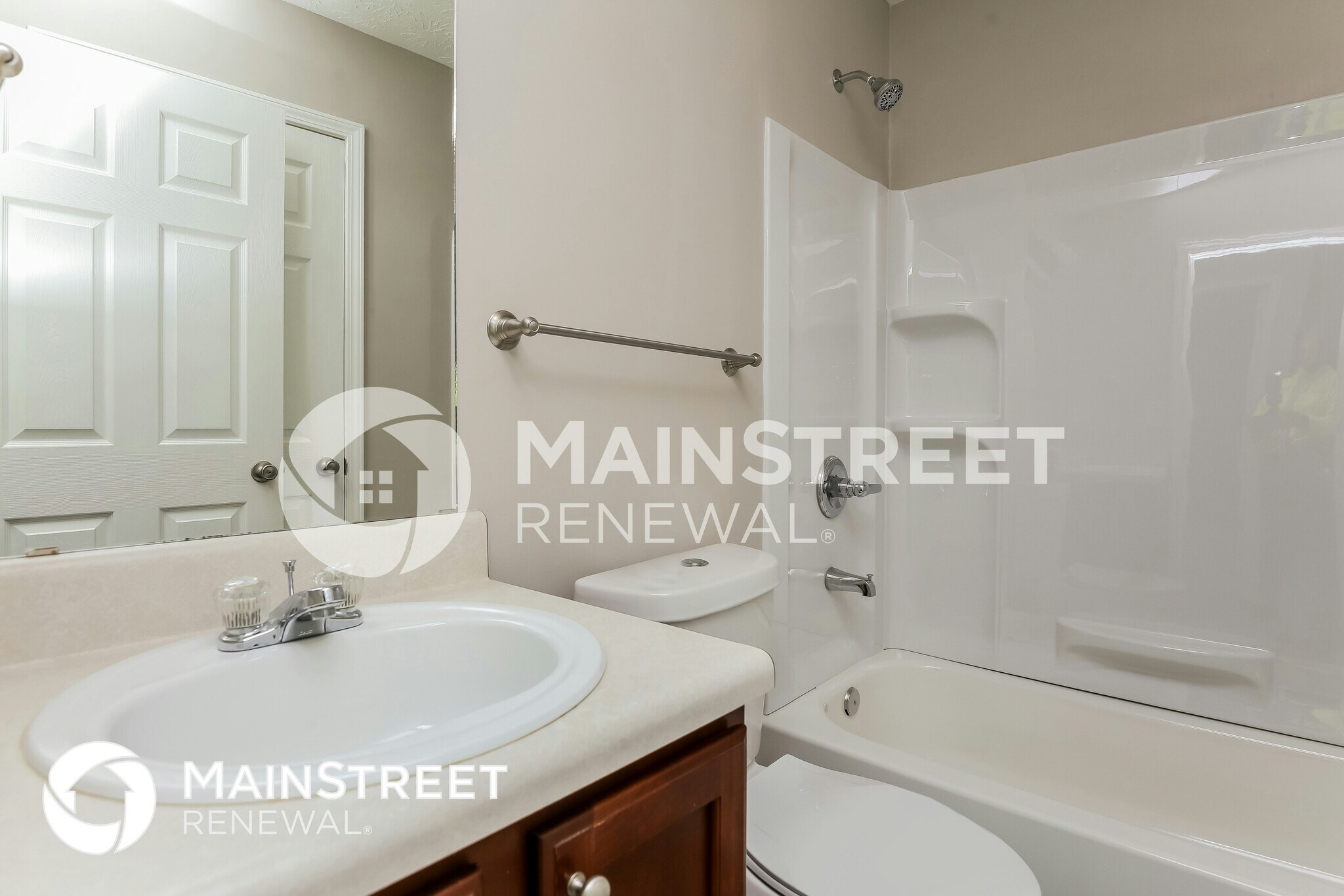 Building Photo - 4035 Riverside Pkwy