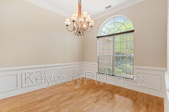 Building Photo - 5216 Tilton Dr