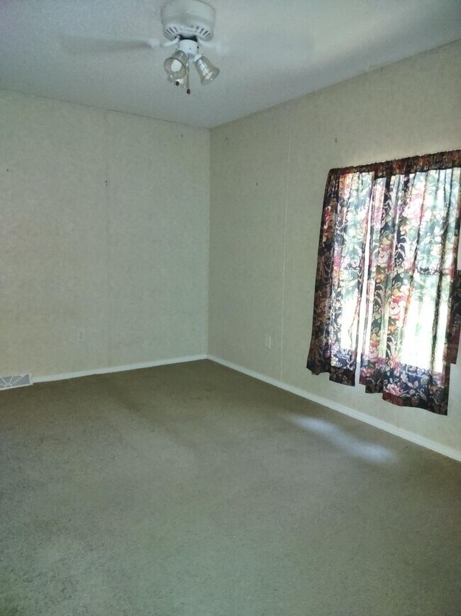 Building Photo - Rental Property in Desoto Parish