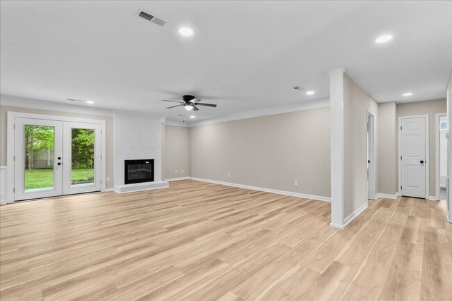 Building Photo - Coming Soon! Single Story Rental in Jamestown's Colony Park!